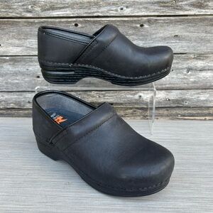 DANSKO PRO XP Clogs